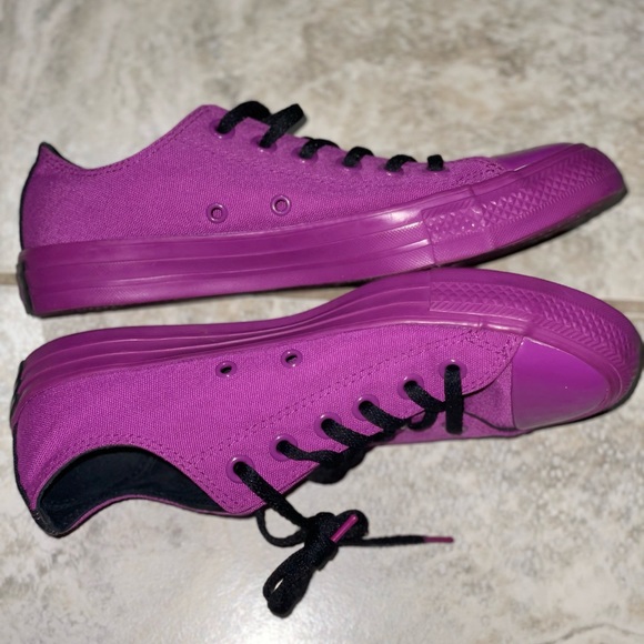 Converse Women's Bold Violet Sneakers - Picture 12 of 14